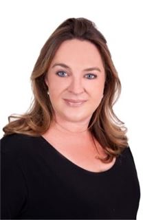Lara Sole - RE/MAX Masters (Bryanston)