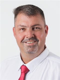 Salgskonsulent - Ben Van Der Merwe - RE/MAX Coast and Country (Shelly Beach)