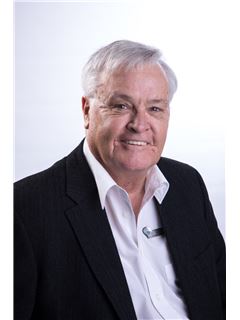 Stoffel van Zyl - RE/MAX Infoglobe - Constantia Park