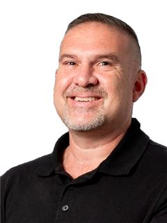 Immobilienmakler/in - Louis Fitz-Gibbon - RE/MAX Address (Upper Highway)