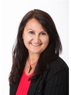 Immobilienmakler/in - Roz McGrail - RE/MAX Address (Upper Highway)