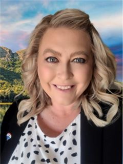 Agent - Achley Clarke - RE/MAX Horizon - Hartbeespoortdam