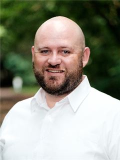 Aģents - Chris Du Plessis - RE/MAX Superior - Mulbarton