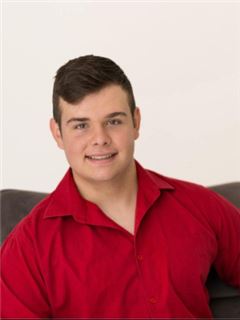 Associate - Estehan de Kock - RE/MAX Infoglobe –Midstream