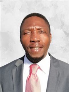 סוכן - Steven Mudau - RE/MAX All Stars  - Germiston