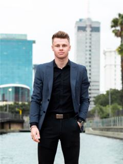 Reg. Fastighetsmäklare - Dian Fritz - RE/MAX Infoglobe - Constantia Park