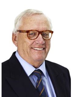 Associate - Gunnar Hagelberg - RE/MAX Living - Sea Point