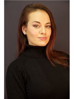 Donae Brazer - RE/MAX Superior - Mulbarton