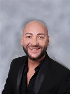 Associate - Jako van Niekerk - RE/MAX Finest - Alberton
