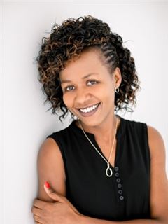 Associate - Gloria Maposa - RE/MAX Town and Country (Krugersdorp)