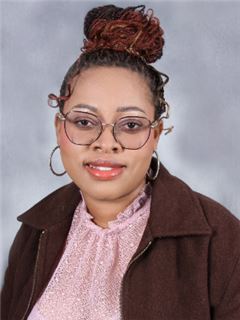 Associate - Lungile Mbatha - RE/MAX Finest - Alberton