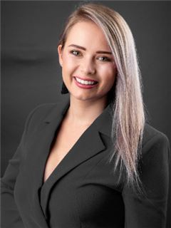 Reg. Fastighetsmäklare - Angelique Marais - RE/MAX Infoglobe - Constantia Park
