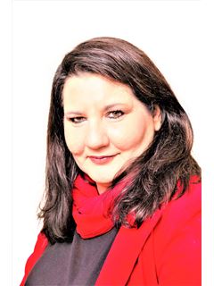 Teresa Amodio - RE/MAX One Hundred Fourways