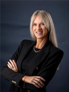 Reg. Fastighetsmäklare - Jade Potgieter - RE/MAX Infoglobe - Constantia Park
