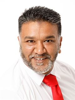 助理 - Inayat Sheik Hoosen - RE/MAX Address (Umhlanga)