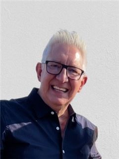Associate - Henk Humphries - RE/MAX Infoglobe –Midstream