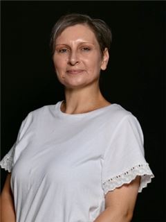 Associate - Jacqui Van Zyl - RE/MAX Town and Country (Krugersdorp)