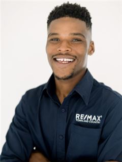 Associate - Tshepiso Dladla - RE/MAX Town and Country (Krugersdorp)