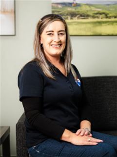 Associate - Natasjha Hopkins - RE/MAX Triangle (Vanderbijlpark)