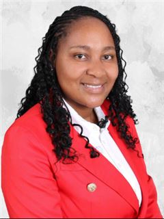 סוכן - Twice Nkhumeleni - RE/MAX All Stars  - Germiston