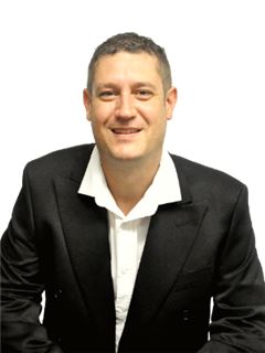Salgskonsulent - Enricus Roodt - RE/MAX Coast and Country (Shelly Beach)