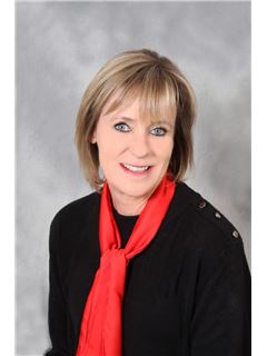 Laura Kuun - RE/MAX All Stars  - Germiston