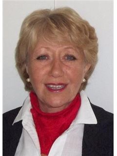 Associate - Helen Neumann - RE/MAX Masters (Bryanston)