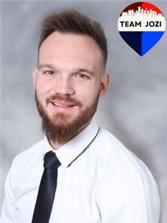 Aģents - brent van rooyen - RE/MAX Superior - Mulbarton