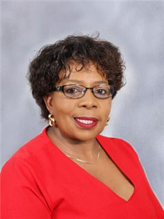 Associate - Grace Thwala - RE/MAX Finest - Alberton