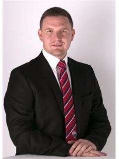 Broker/Owner - Simon Steenekamp - RE/MAX Town and Country (Krugersdorp)