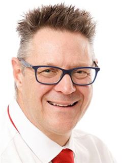 Immobilienmakler/in - Brad Wright - RE/MAX Address (Upper Highway)