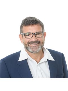 Salgskonsulent - Mark Jones - RE/MAX Coast and Country (Shelly Beach)