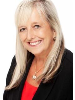 助理 - Bev Foley - RE/MAX Address (Umhlanga)