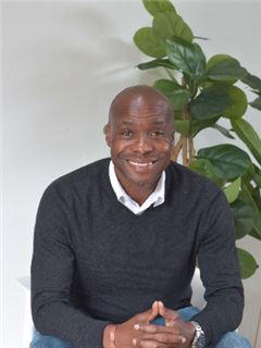 Associate - Egan Baloy - RE/MAX Town and Country (Krugersdorp)