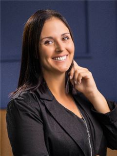 Immobilienmakler/in - Claire Pinn - RE/MAX Panache - North Durban