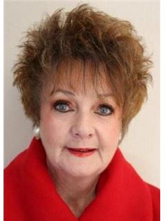 Loetsie van Eck - RE/MAX Horizon - Hartbeespoortdam