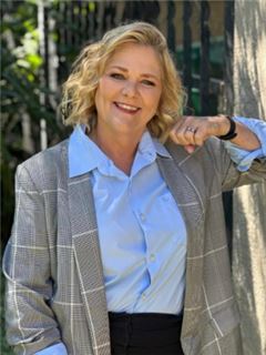 ตัวแทนอสังหาริมทรัพย์ - Estelle Littleford - RE/MAX All Stars - Alberton