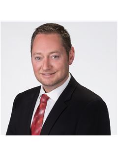 Pieter van den Berg - RE/MAX Infoglobe –Midstream