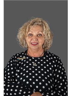 Reg. Fastighetsmäklare - Sunette Sander - RE/MAX Infoglobe - Constantia Park