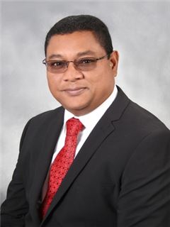 Associate - Deon Naidoo - RE/MAX Finest - Alberton