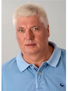 Kevin Dely - RE/MAX Dolphin Realtors