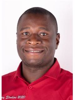 Associate - Dave Nkomo - RE/MAX Town and Country (Krugersdorp)