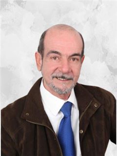 סוכן - Victor Ferreira - RE/MAX All Stars  - Germiston