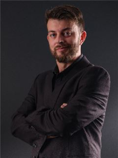 Reg. Fastighetsmäklare - Danie Erasmus - RE/MAX Infoglobe - Constantia Park