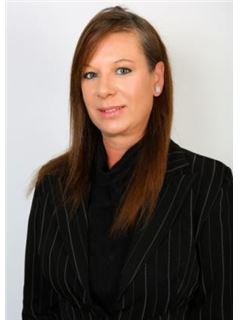 Associate - Kerry Mynhardt - RE/MAX Masters (Bryanston)