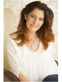 Associate - Michele Bremner - RE/MAX Masters (Bryanston)