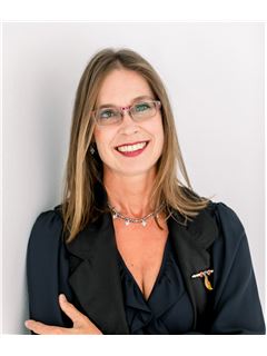 Valkyrie Philip - RE/MAX Town and Country (Krugersdorp)