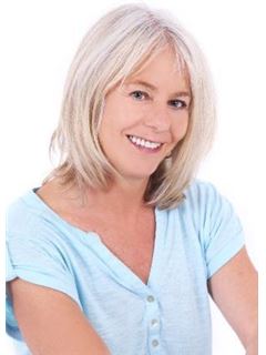 Makelaar - Cheryl Ann Capsopoulos - RE/MAX Coastal - Knysna