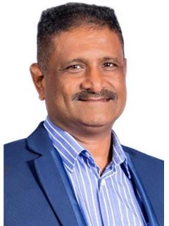 Associate - Vis Naicker - RE/MAX Dolphin Realtors