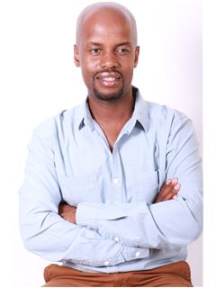 Associate - Praise Cele - RE/MAX Town and Country (Krugersdorp)